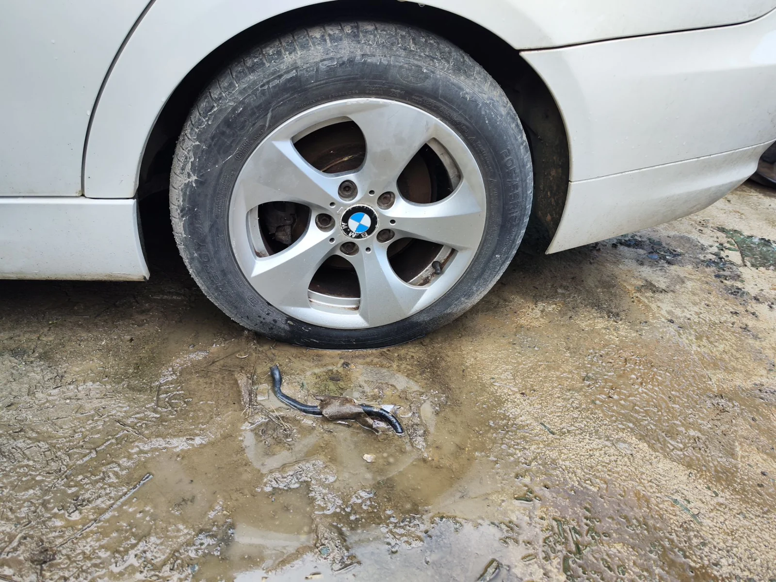 Foto de LLANTA BMW SERIE 3 BERLINA (E90) 2.0 Turbodiesel CAT (143 CV / 105 KW)