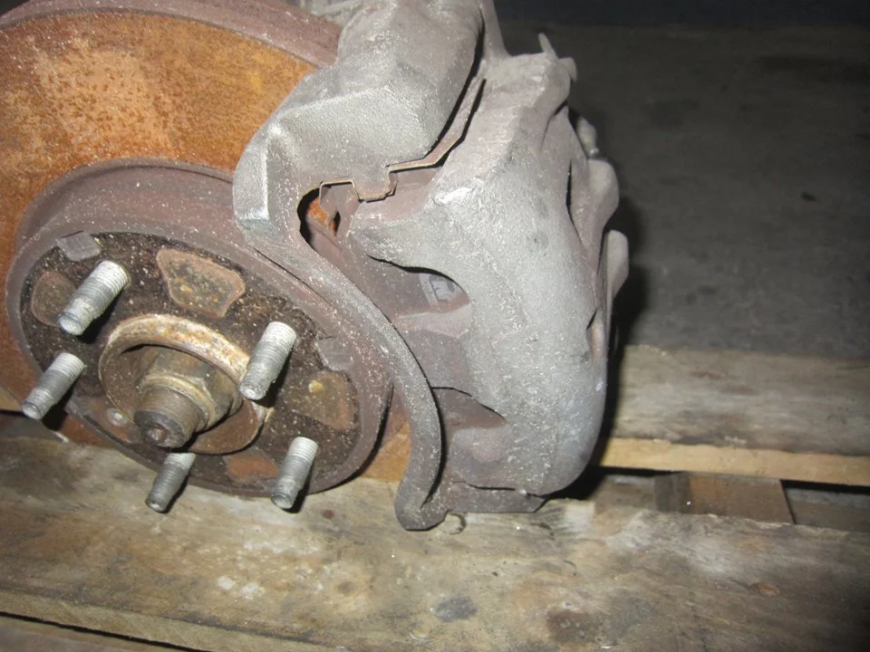 Foto de PINZA DE FRENO DELANTERA DERECHA CHEVROLET CAPTIVA 2.0 Diesel CAT (150 CV / 110 KW) referencia 96626068