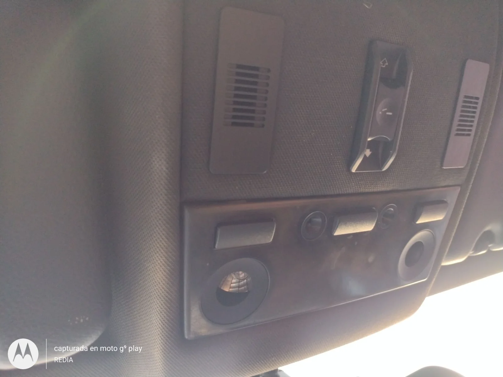 Foto de LUZ INTERIOR BMW SERIE 5 BERLINA (E60) 3.0 Turbodiesel CAT (218 CV / 160 KW)