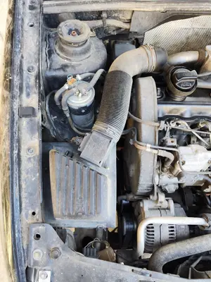 Foto de CAJA FILTRO AIRE VOLKSWAGEN GOLF III (1H1)(11.1991) 1.9 TDI (110 CV / 81 KW)
