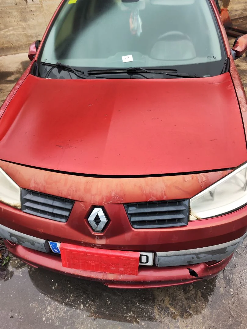 Foto de CAPO RENAULT MEGANE II BERLINA 5P 1.5 dCi Diesel (106 CV / 78 KW)
