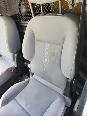 Foto de ASIENTO DELANTERO IZQUIERDO CITROEN BERLINGO FURGÓN 1.6 16V HDi FAP (75 CV / 55 KW) foto 2