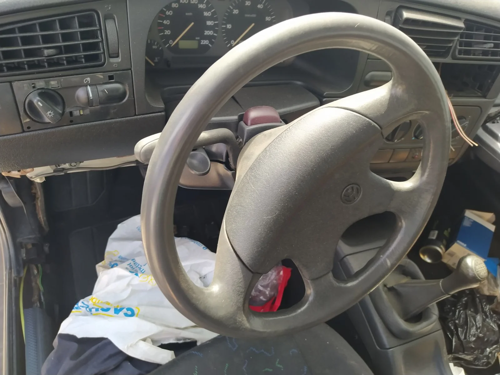 Foto de COLUMNA DIRECCION VOLKSWAGEN GOLF III (1H1)(11.1991) 1.6 (75 CV / 55 KW) referencia 1H0419563E