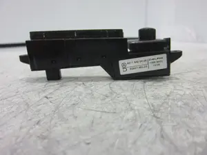 Foto de INTERRUPTOR MERCEDES-BENZ CLS (BM 219) 3.0 CDI CAT (224 CV / 165 KW) referencia A2115420426 foto 3