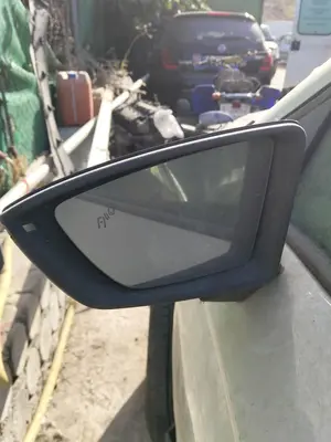 Foto de RETROVISOR IZQUIERDO SEAT ARONA (KJ) 1.6 TDI (116 CV / 85 KW)