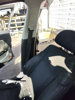 Foto de CINTURON SEGURIDAD DELANTERO DERECHO SEAT IBIZA (6L1) 1.9 TDI (101 CV / 74 KW)