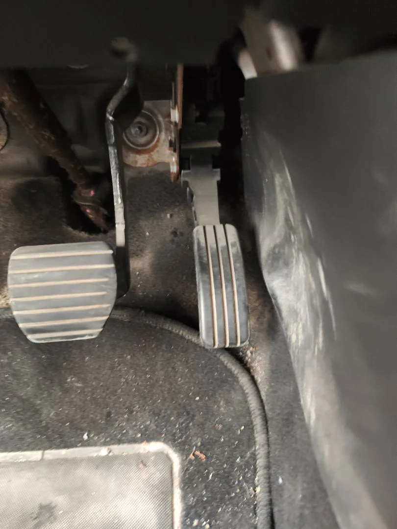 Foto de POTENCIOMETRO PEDAL RENAULT MEGANE III BERLINA 5P 1.5 dCi Diesel FAP (110 CV / 81 KW) referencia 465010015R