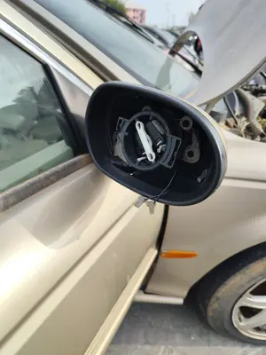 Foto de RETROVISOR DERECHO JAGUAR X-TYPE 2.1 V6 24V CAT (156 CV / 115 KW)