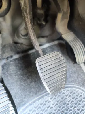 Foto de PEDAL FRENO CITROEN C4 COUPE 1.4 16V (88 CV / 65 KW)