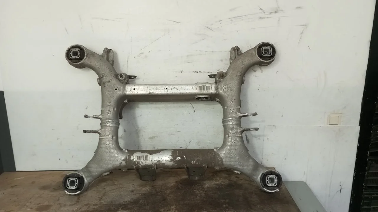 Foto de PUENTE TRASERO BMW SERIE 5 TOURING (F11) 2.0 Turbodiesel (218 CV / 160 KW) referencia 679380103