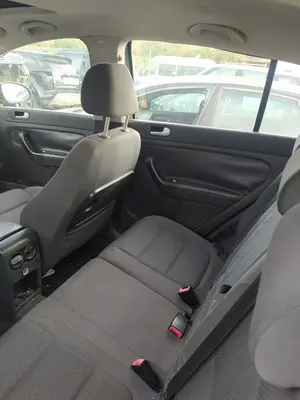 Foto de ELEVALUNAS TRASERO DERECHO VOLKSWAGEN GOLF PLUS V (5M1) 1.9 TDI (105 CV / 77 KW)