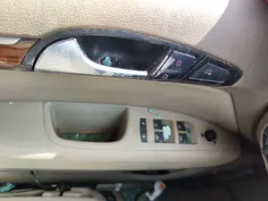 Foto de MANETA INTERIOR DELANTERA IZQUIERDA AUDI Q7 (4L) 3.0 V6 24V TDI (233 CV / 171 KW) referencia 4L0837019A FKZ
