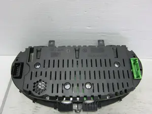 Foto de CUADRO INSTRUMENTOS SEAT IBIZA (6L1) 1.4 16V (86 CV / 63 KW) referencia 555001490100 foto 3