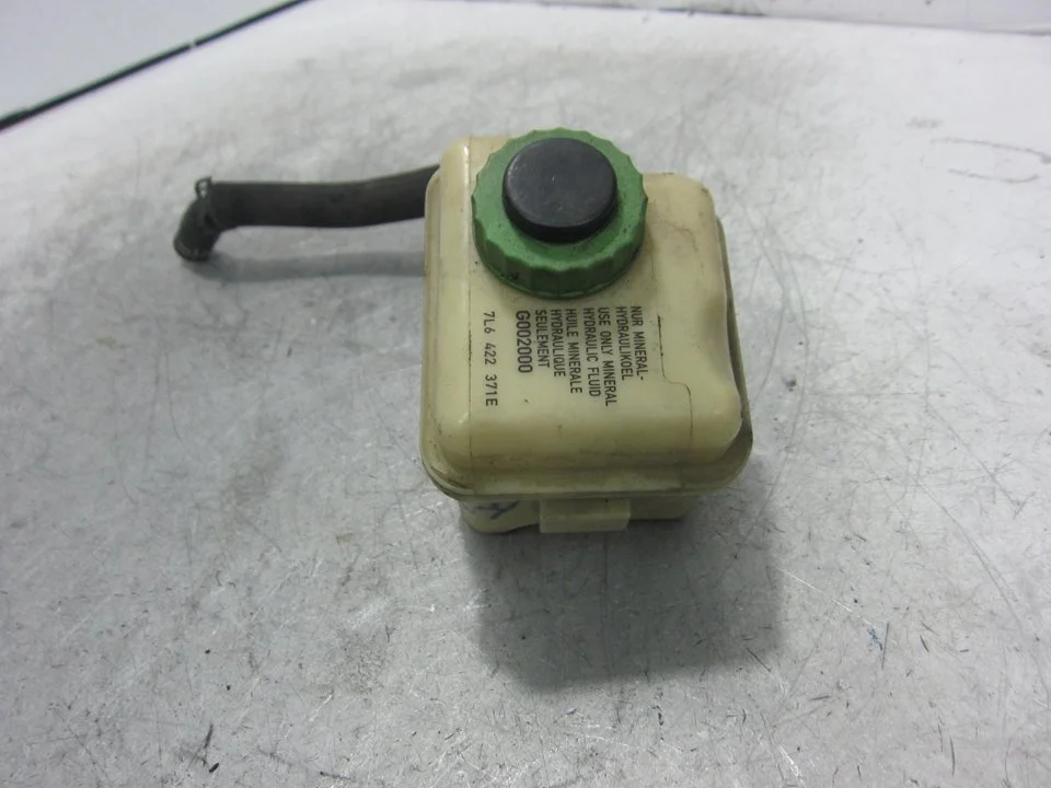 Foto de DEPOSITO SERVO PORSCHE CAYENNE (TIPO 92A) referencia 7L6422371E