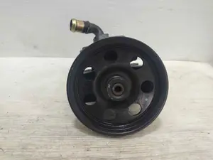 Foto de BOMBA DIRECCION FORD FOCUS BERLINA (CAK) referencia 5BB2530