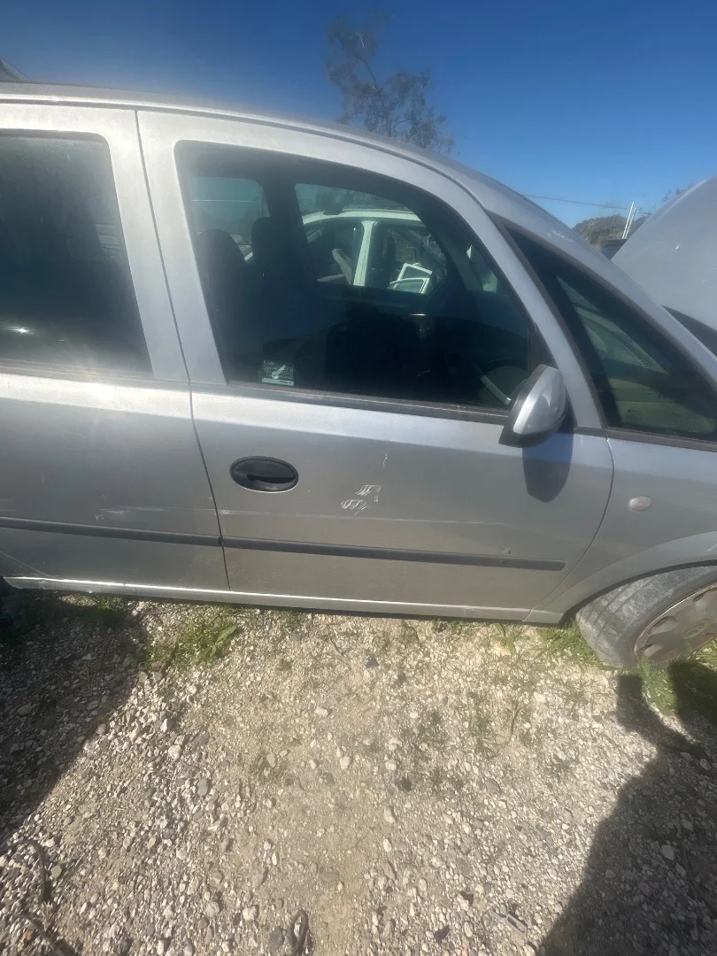 Foto de PUERTA DELANTERA DERECHA OPEL MERIVA 1.6 16V (101 CV / 74 KW) referencia 13217430