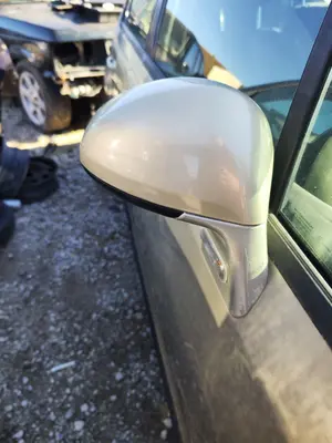 Foto de RETROVISOR DERECHO CITROEN C4 BERLINA 1.6 16V HDi (90 CV / 66 KW)