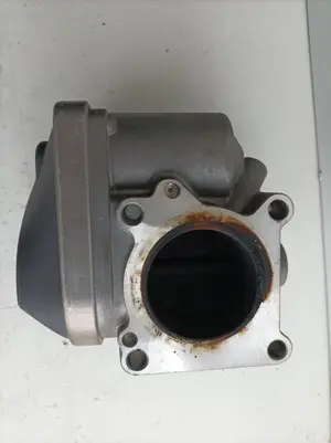 Foto de CAJA MARIPOSA SEAT IBIZA (6L1) referencia 408238 foto 3