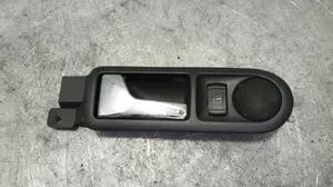 Foto de MANETA INTERIOR TRASERA IZQUIERDA VOLKSWAGEN PASSAT BERLINA (3B2) 1.9 TDI (116 CV / 85 KW) referencia 3B0839113