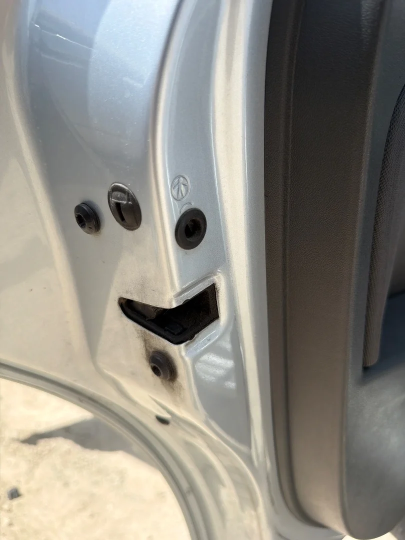 Foto de CERRADURA PUERTA TRASERA IZQUIERDA SEAT LEON (1P1)