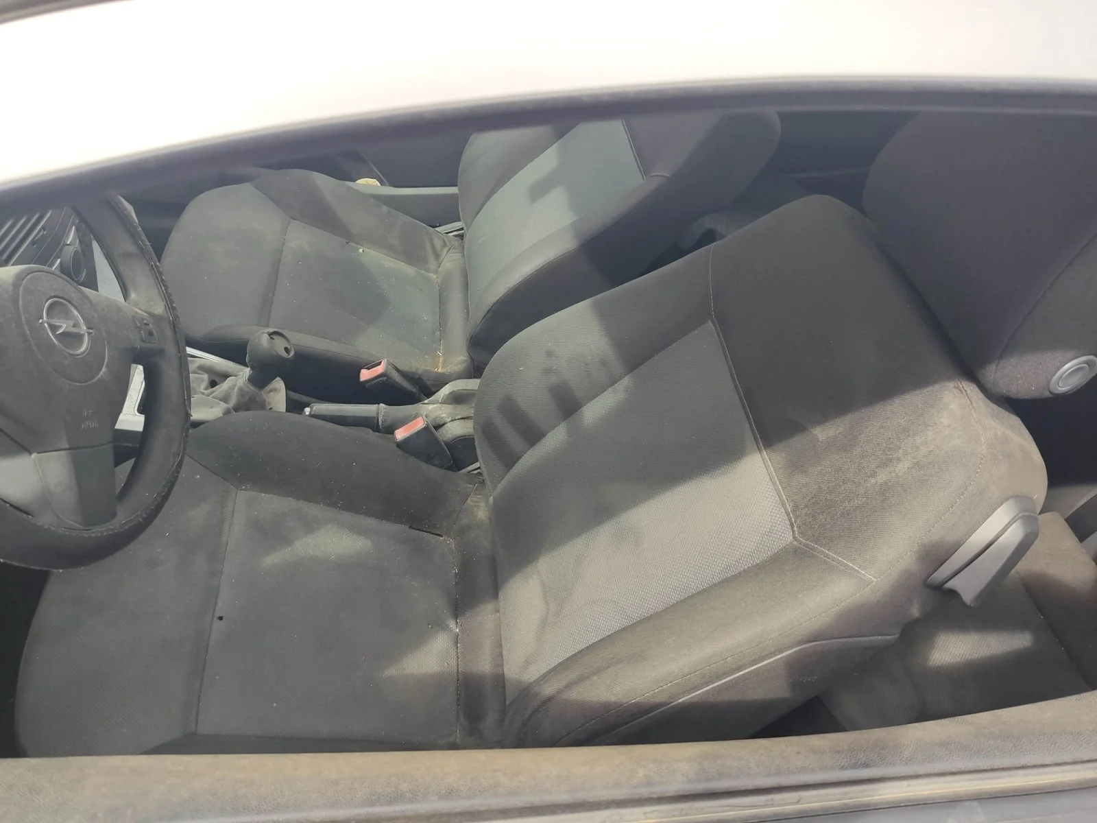 Foto de ASIENTO DELANTERO IZQUIERDO OPEL ASTRA H GTC 1.3 16V CDTI CAT (Z 13 DTH / L4I) (90 CV / 66 KW)