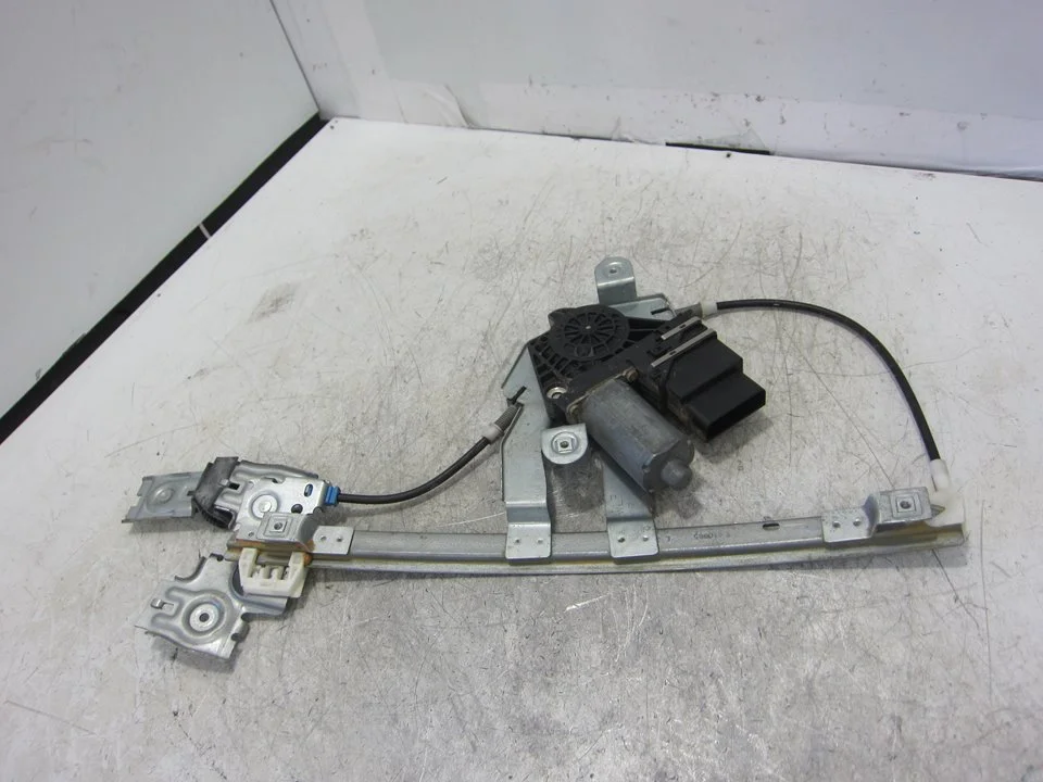 Foto de ELEVALUNAS TRASERO IZQUIERDO SKODA OCTAVIA COMBI (1U5) 1.9 TDI (101 CV / 74 KW) referencia 1U4839401J