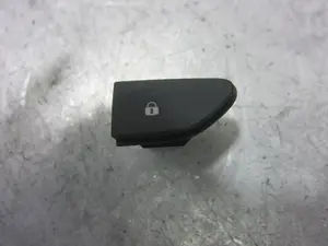 Foto de INTERRUPTOR RENAULT CAPTUR I 1.5 dCi Diesel FAP Energy (90 CV / 66 KW) referencia 252103678R foto 1