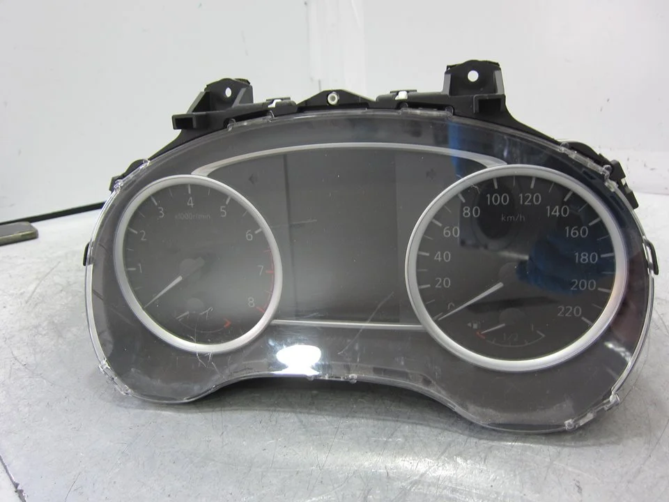 Foto de CUADRO INSTRUMENTOS NISSAN MICRA (K14) 0.9 CAT (90 CV / 66 KW) referencia 5FB1A