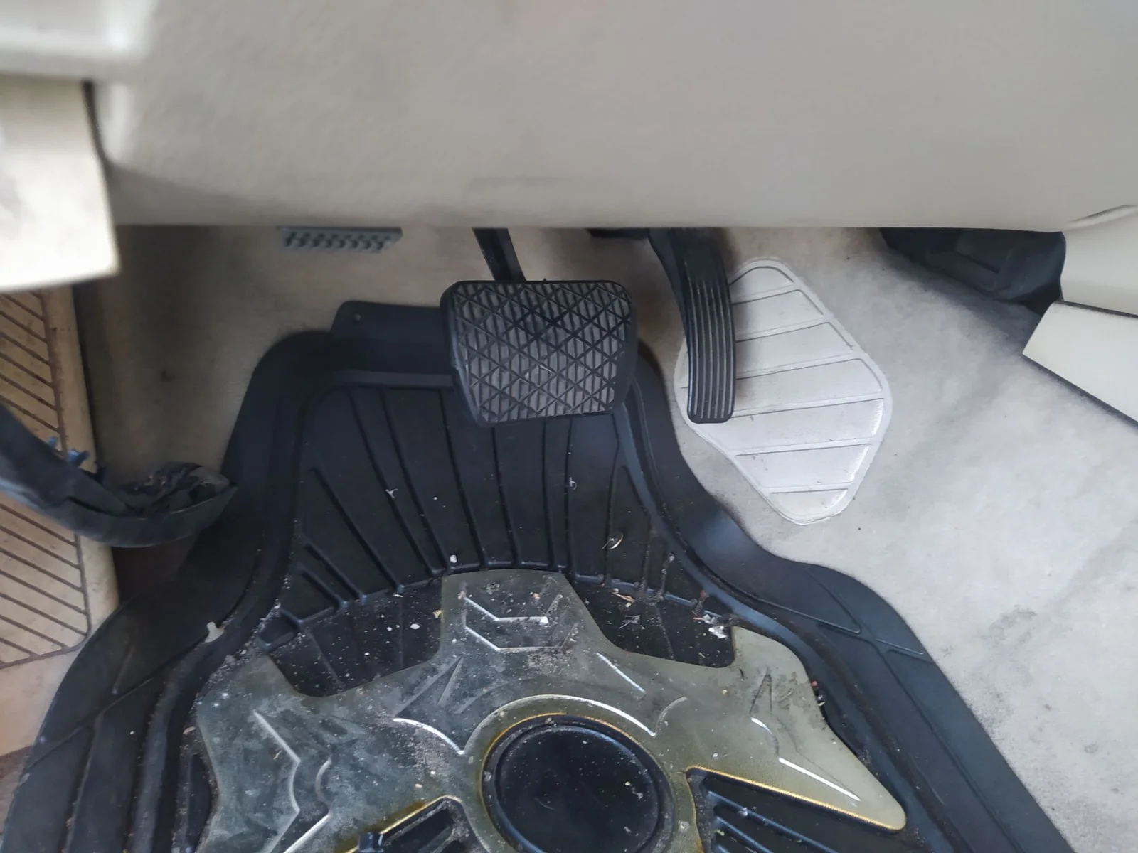 Foto de PEDAL ACELERADOR SSANGYONG REXTON 2.9 Turbodiesel CAT (120 CV / 88 KW)