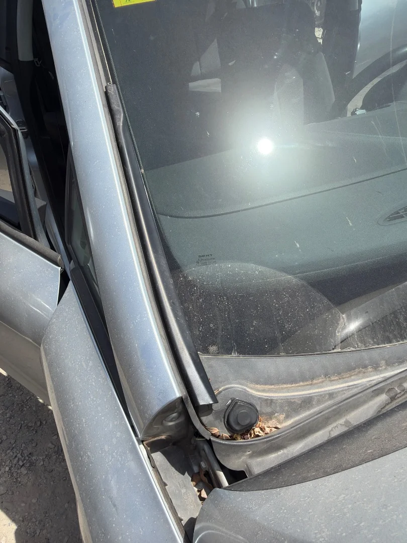Foto de BRAZO LIMPIA DELANTERO DERECHO SEAT LEON (1P1)