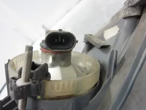 Foto de FARO ANTINIEBLA DERECHO CITROEN C5 BERLINA 2.0 HDi FAP (140 CV / 103 KW) referencia 27156400 foto 5
