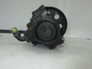 Foto de BOMBA DIRECCION FORD FOCUS BERLINA (CAK) referencia HBDJC foto 3