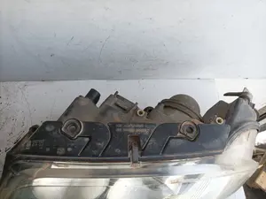 Foto de FARO IZQUIERDO VOLKSWAGEN PASSAT VARIANT (3B6) 1.9 TDI (131 CV / 96 KW) referencia 3B0941015AN foto 2