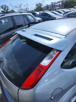Foto de PORTON TRASERO FORD FOCUS BERLINA (CAP) 1.6 TDCi CAT (90 CV / 66 KW) referencia 1487316 foto 6