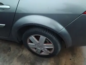 Foto de PINZA DE FRENO TRASERA IZQUIERDA RENAULT MEGANE II CLASSIC BERLINA 1.6 16V (113 CV / 83 KW) referencia 7701207693
