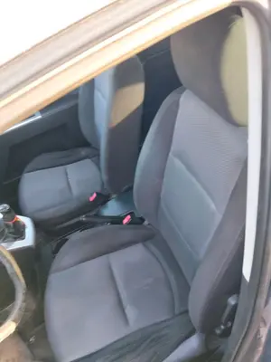 Foto de ASIENTO DELANTERO IZQUIERDO MAZDA 5 BERLINA (CR)