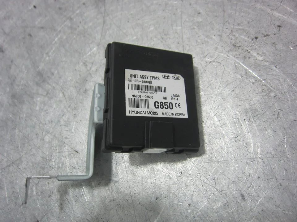 Foto de MODULO ELECTRONICO HYUNDAI I20 (GB) 1.2 16V CAT (84 CV / 62 KW) referencia 95800C8500