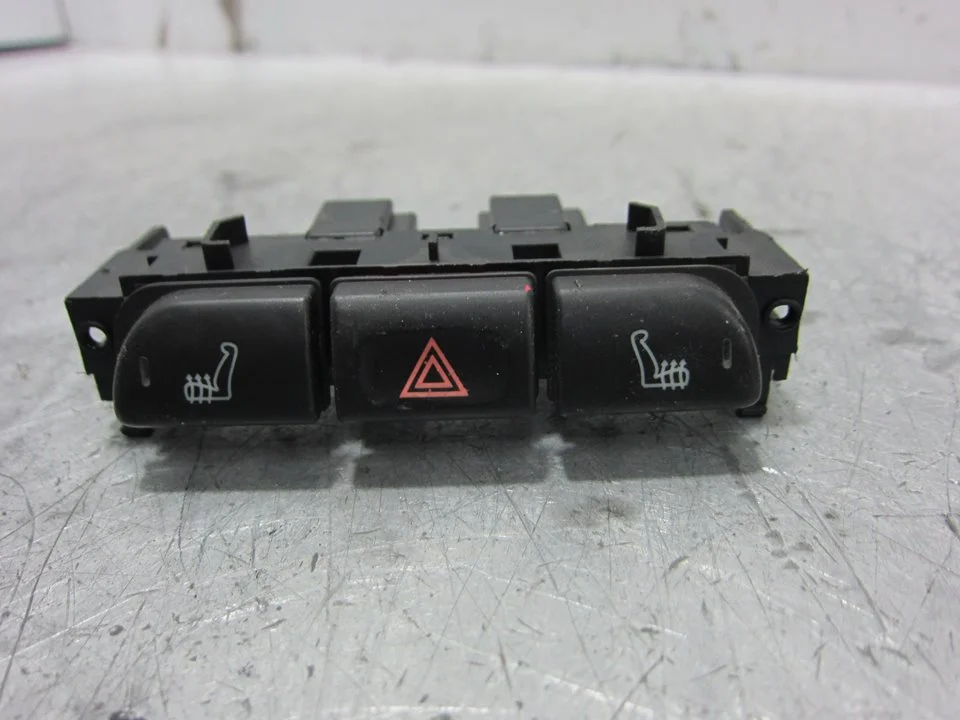 Foto de WARNING JAGUAR X-TYPE 3.0 V6 24V CAT (230 CV / 169 KW) referencia 1X4313B302BC