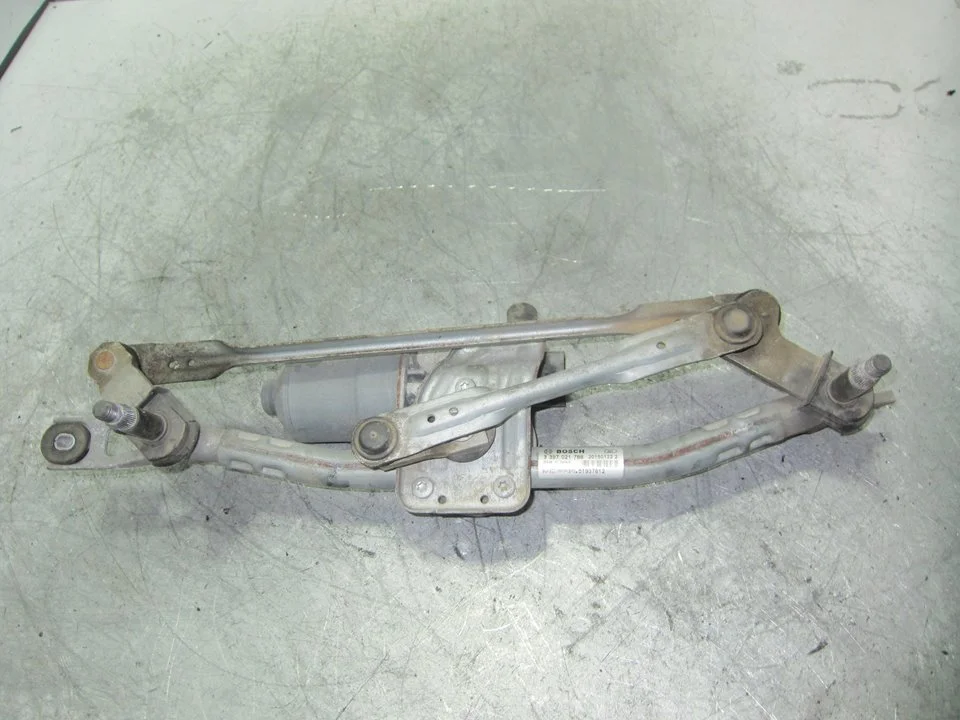 Foto de MOTOR LIMPIA DELANTERO FIAT 500X (334) 2.0 16V Multijet CAT (140 CV / 103 KW) referencia 0390243533