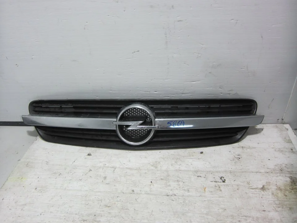 Foto de REJILLA DELANTERA OPEL MERIVA 1.7 16V CDTI (101 CV / 74 KW) referencia 13162180