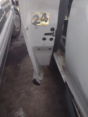 Foto de CERRADURA PUERTA DELANTERA IZQUIERDA RENAULT MEGANE III BERLINA 5P 1.5 dCi Diesel CAT (86 CV / 63 KW) referencia 805030001R
