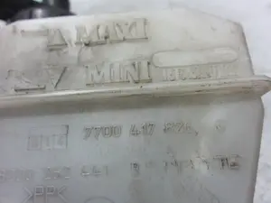 Foto de DEPOSITO LIQUIDO DE FRENOS RENAULT CLIO II FASE II (B/CB0) 1.5 dCi Diesel (82 CV / 60 KW) referencia 7700417826 foto 2