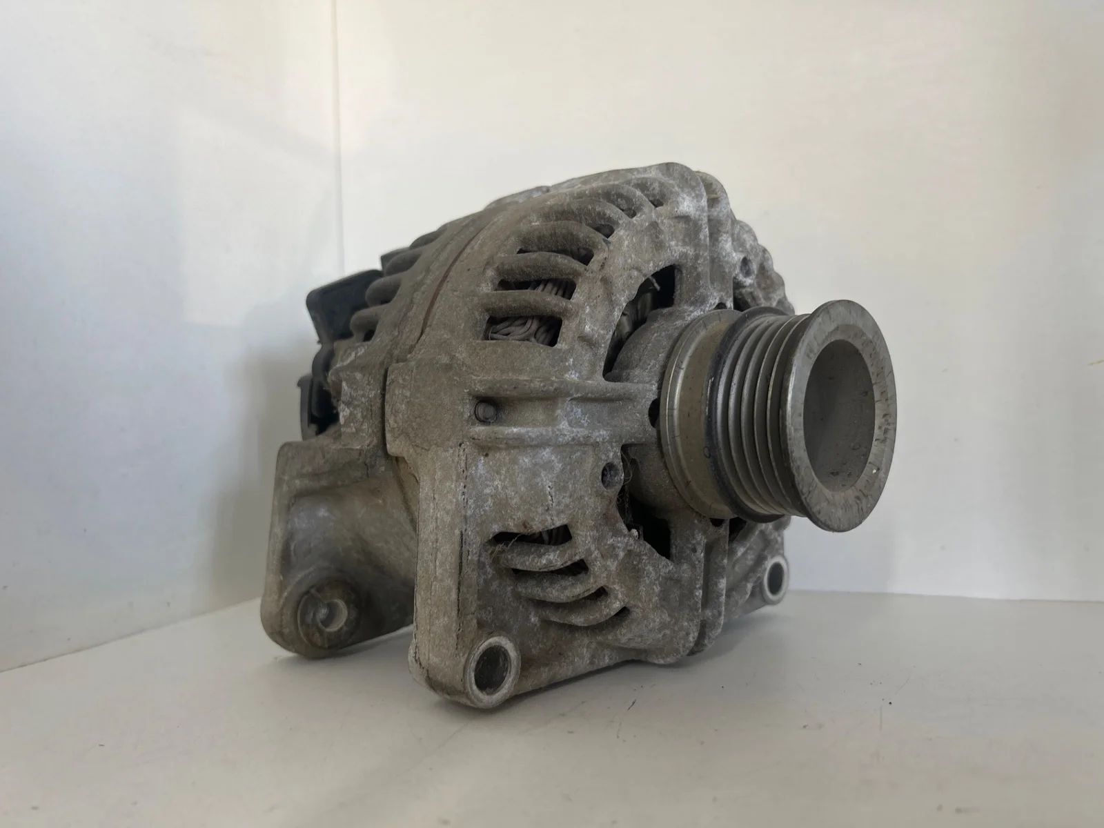 Foto de ALTERNADOR OPEL ASTRA H GTC 1.7 16V CDTI (125 CV / 92 KW) referencia 6840124425020