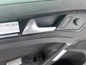 Foto de MANETA INTERIOR DELANTERA IZQUIERDA VOLKSWAGEN GOLF VII (5G1/BE1) 2.0 TDI (184 CV / 135 KW)
