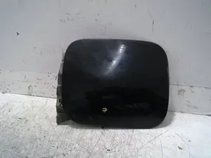 Foto de TAPA EXTERIOR COMBUSTIBLE AUDI A3 (8L) 1.9 TDI (101 CV / 74 KW) referencia 1H0010092L