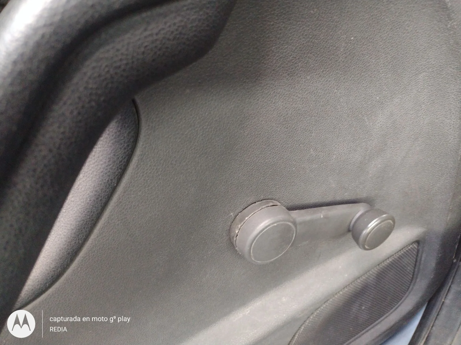 Foto de MANETA ELEVALUNAS TRASERA IZQUIERDA FORD FOCUS SPORTBREAK (CAP) 1.6 16V CAT (101 CV / 74 KW)