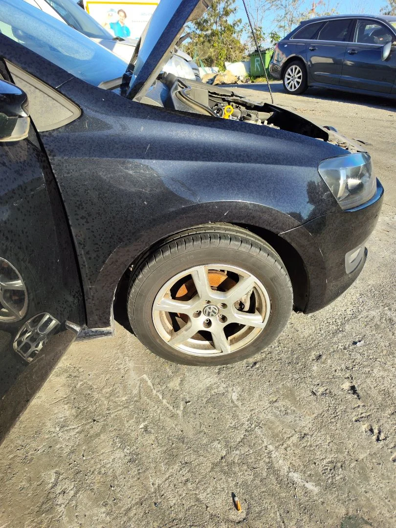 Foto de ALETA DELANTERA DERECHA VOLKSWAGEN POLO V (6R1) 1.2 (60 CV / 44 KW)
