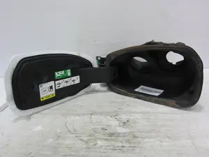 Foto de TAPA EXTERIOR COMBUSTIBLE FORD TRANSIT CONNECT (CHC) 1.5 EcoBlue TDCi CAT (75 CV / 55 KW) referencia V27936 foto 4