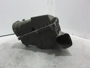 Foto de CAJA FILTRO AIRE SEAT LEON (1P1) 1.9 TDI (105 CV / 77 KW) referencia 1K0129620D foto 4