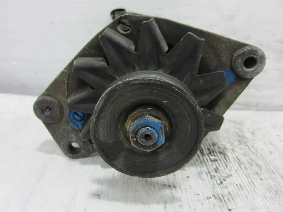 Foto de ALTERNADOR AUDI 80/90 (811/813/853) referencia 2521760